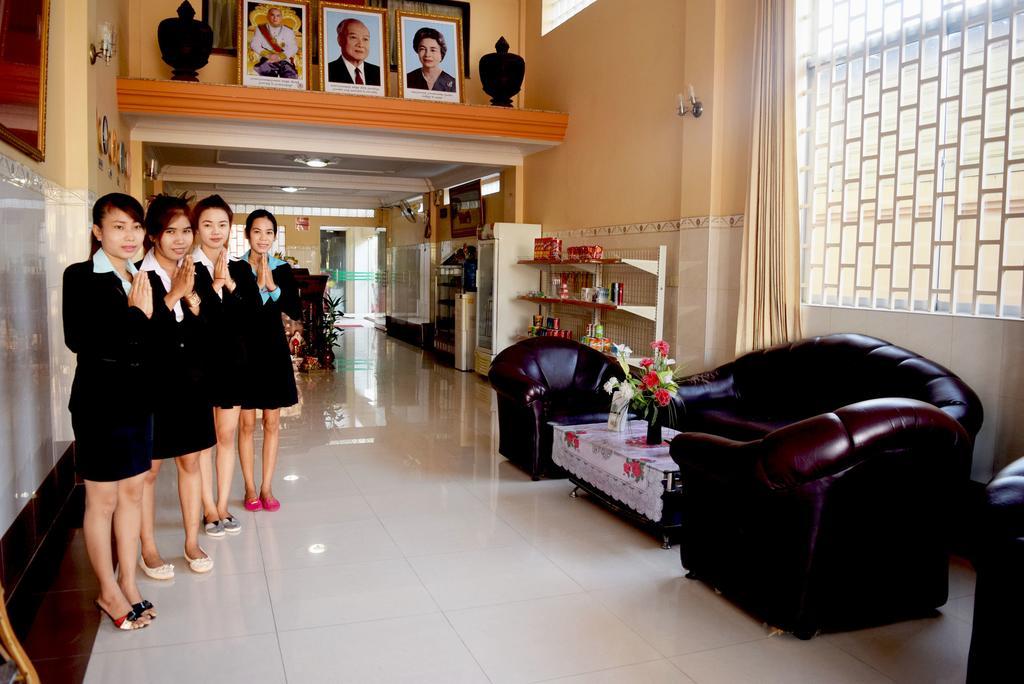 Reaksmey Battambang Hotel Buitenkant foto
